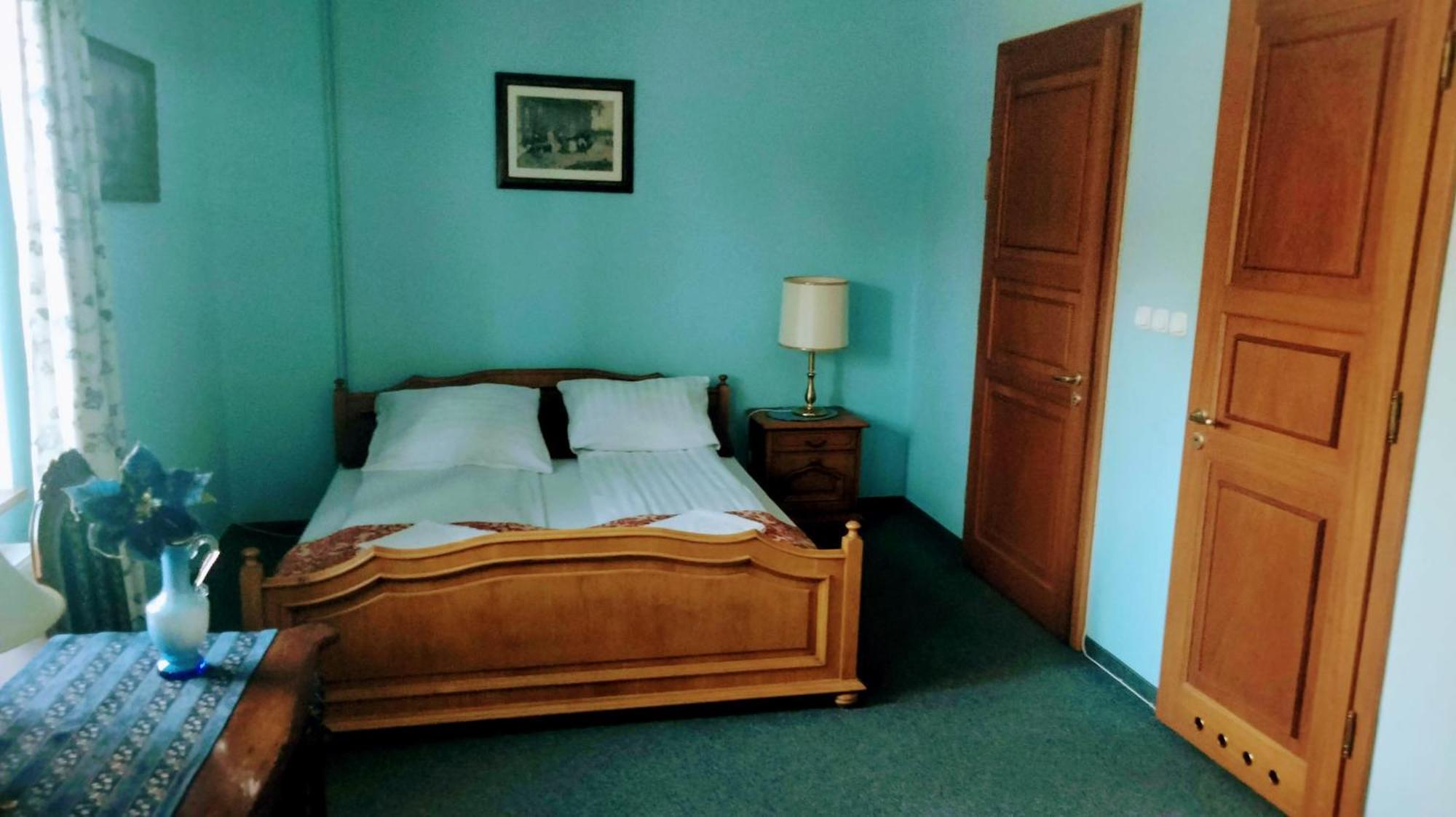 Dworek Pod Herbem Gądkowice Esterno foto